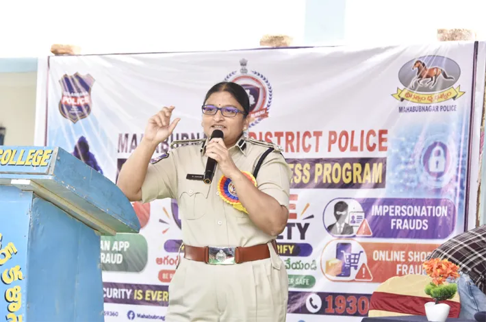 పండుగలకు ఊరెళ్లేవారు జాగ్రత్తలు పాటించాలి