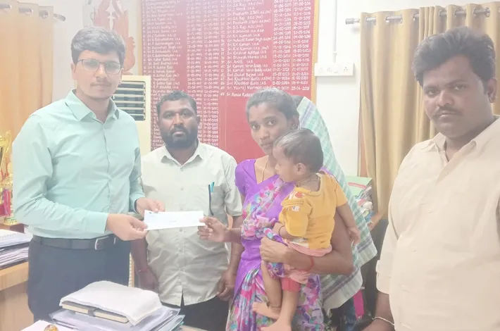 ప్రజావాణి దరఖాస్తులు త్వరితగతిన పరిష్కరించాలి