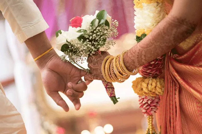 నాలుగేళ్ల లవ్ స్టోరీకి పెళ్లిరోజే ఎండ్ కార్డ్!