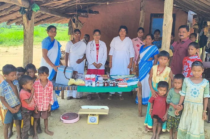 గొత్తికోయ ఆవాసంలో వైద్య శిబిరం