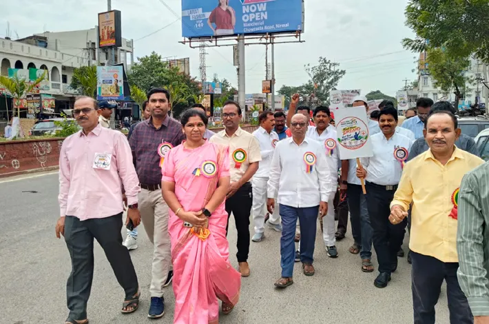 విద్యార్థుల ర్యాలీలు