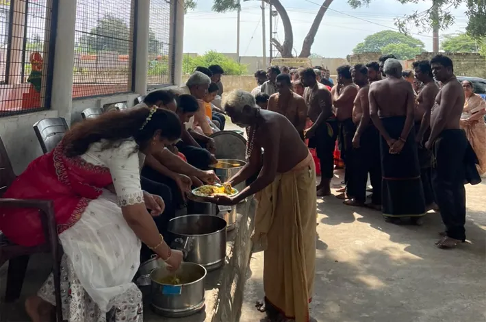 సాయి మందిరంలో పూజలు, అన్నదానం