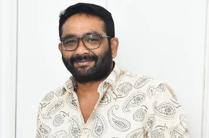 మా కామ్రేడ్ కళ్యాణ్ అందరినీ నవ్విస్తాడు!