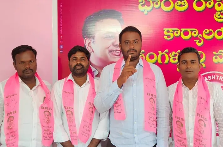 హామీలు అమలు చేయకుంటే సీఎం పర్యటనను అడ్డుకుంటాం