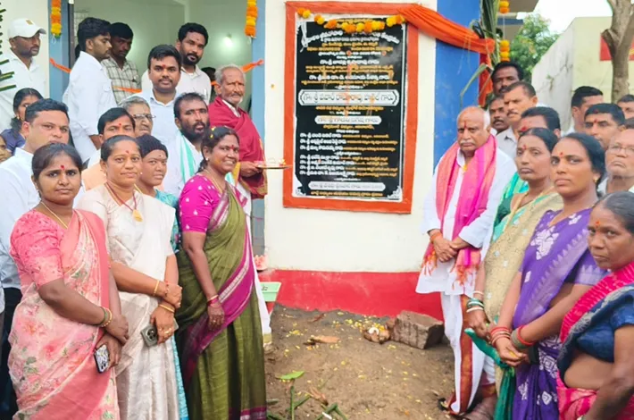 రెండు కోట్ల 36 లక్షల నిధులతో పెండ్ పెల్లి అభివృద్ధి