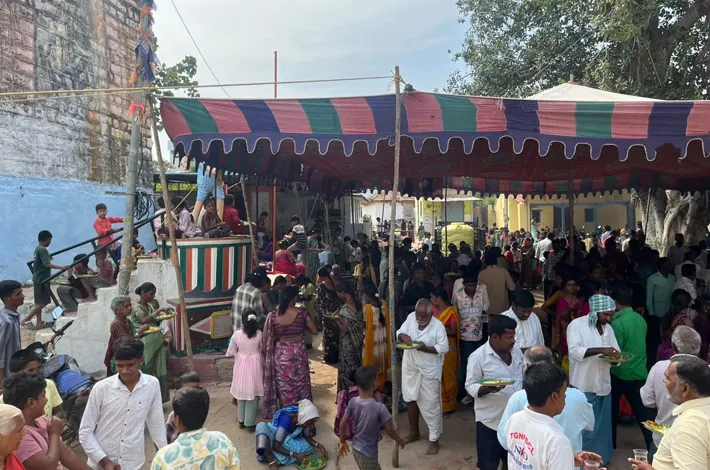 జంగంపల్లిలో ఘనంగా అన్నప్రసాద వితరణ