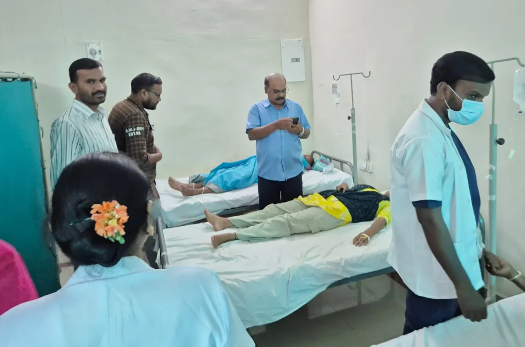 కరసగుత్తి ఆసుపత్రిలో అధికారుల ఆకస్మిక తనిఖీ