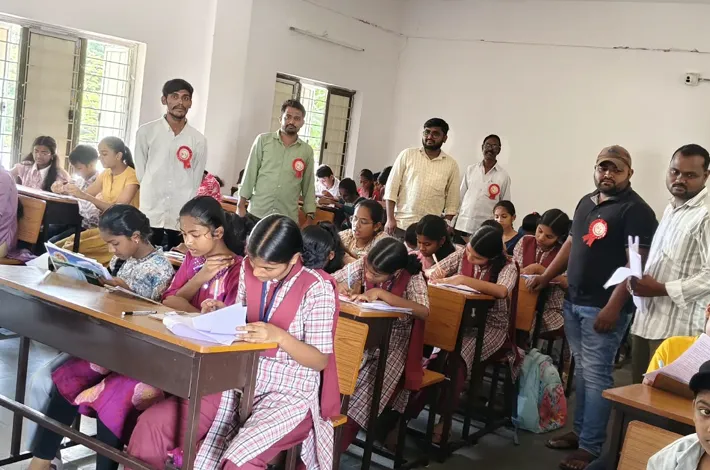 భగత్ సింగ్ టాలెంట్ టెస్ట్ కు భారీగా హాజరైన విద్యార్థులు