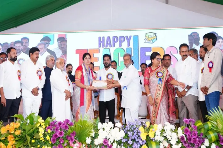 ఉపాధ్యాయుల చేతుల్లోనే విద్యార్థుల భవిష్యత్తు  