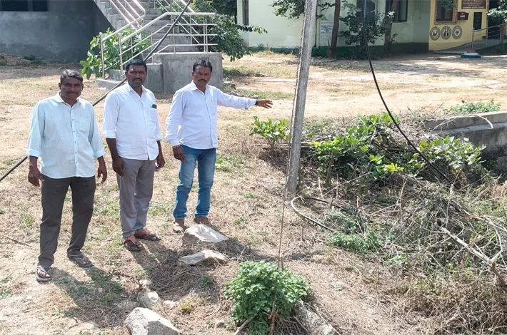 కోనరావుపేటలో మాటలకే పరిమితమైన అభివృద్ధి