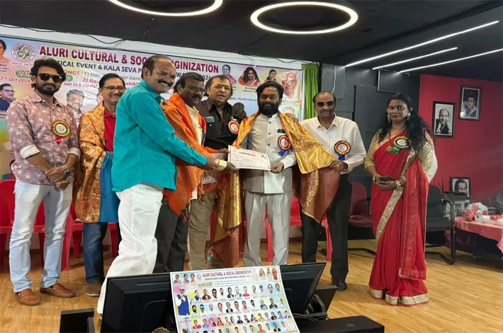 కళాసేవ ప్రతిభ అవార్డు -2026 అందుకున్న ధనుంజయ నాయుడు