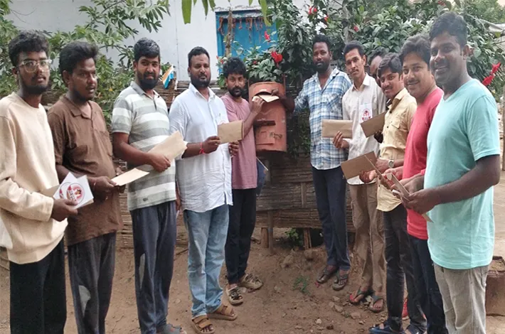 పోస్ట్ కార్డుల ద్వారా మండల సమస్యలు పరిష్కరించాలని వినతి