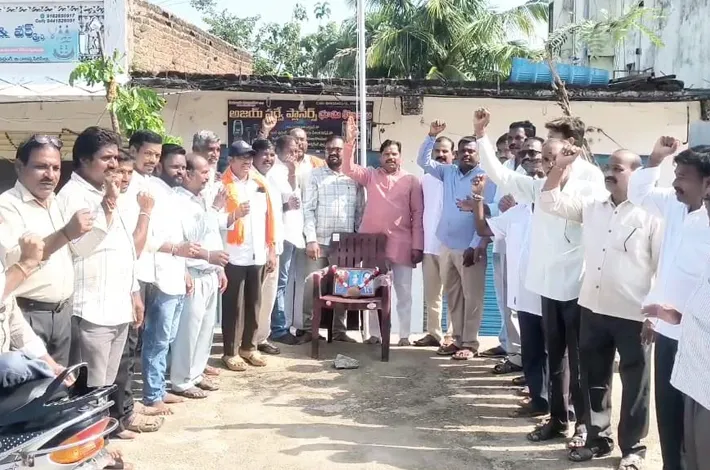 తెలంగాణ విమోచన దినోత్సవం అధికారంగా జరపాలి