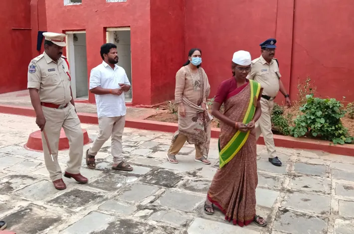 ఖైదీలు సత్ప్రవర్తనతో మెలగాలి