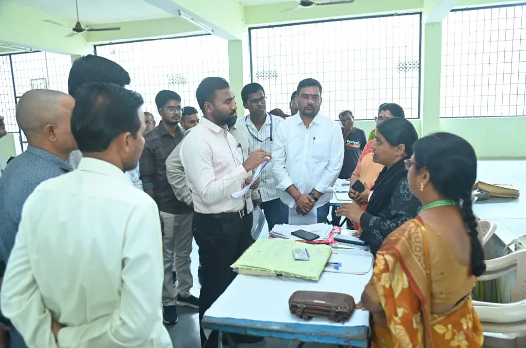 ఎస్‌ఐఆర్‌ ప్రక్రియ పకడ్బందీగా చేపట్టాలి: కలెక్టర్‌