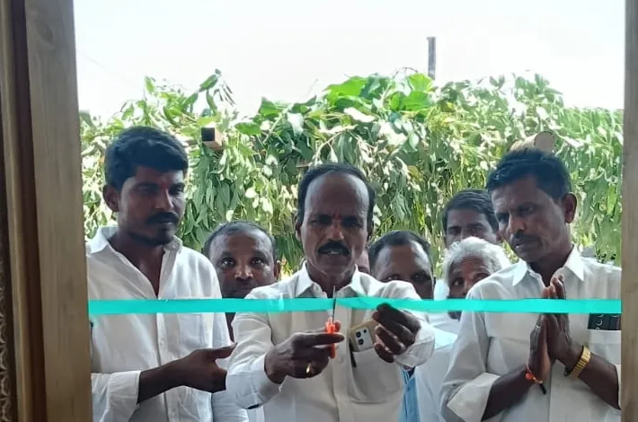 జలాల్పూర్ గ్రామంలో నూతన ఇందిరమ్మ ఇళ్లు గృహప్రవేశం 