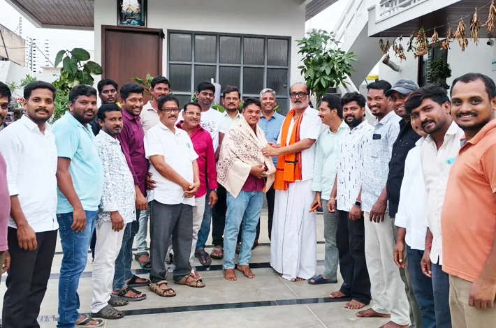 చైర్ పర్సన్ ను కలిసిన మైనార్టీ అధ్యక్షులు