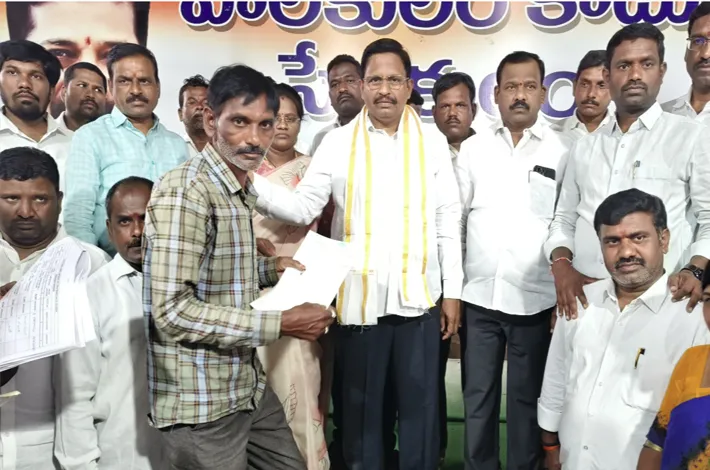 అర్హులైన ప్రతి ఒక్కరికీ సంక్షేమ ఫలాలు