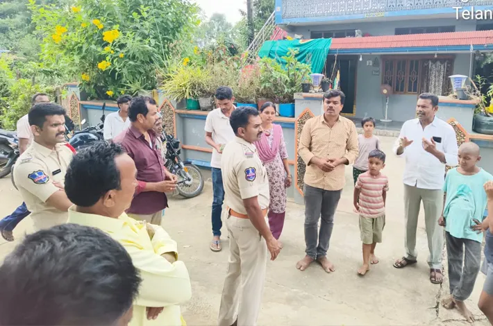 ఇంట్లో చోరీ.. 8 తులాల బంగారం అపహరణ