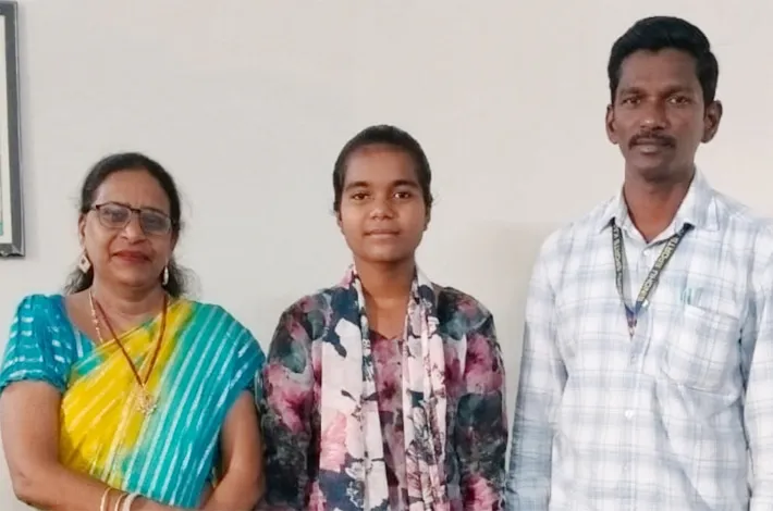 రాష్ట్రస్థాయి వాలీబాల్ పోటీలకు మోడల్ స్కూల్ విద్యార్థిని