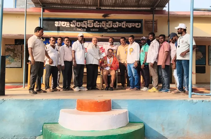 గ్రామీణ క్రీడాకారులకు జోగు పిచ్చిరెడ్డి ఫౌండేషన్ అండ