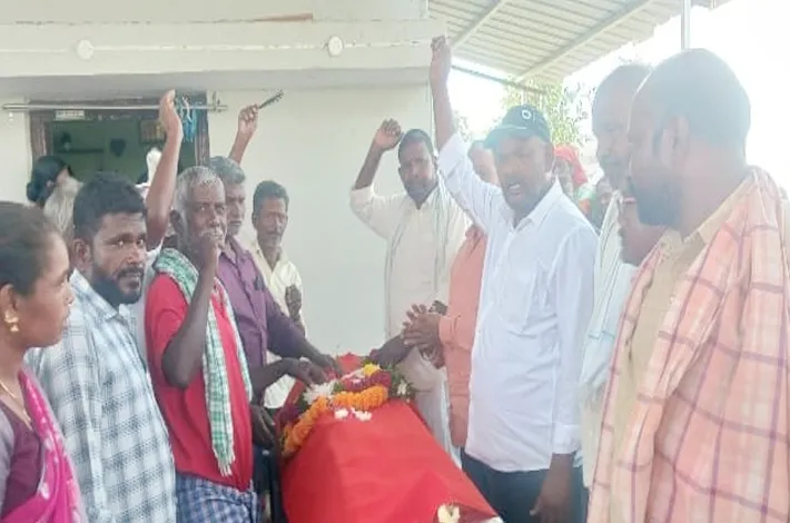 కమ్యూనిస్టు కార్యకర్తకు కన్నీటి వీడ్కోలు