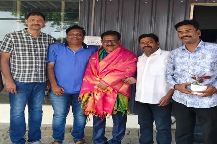 కొత్త సాంకేతిక పరిజ్ఞా నాన్ని అలవర్చుకోవాలి