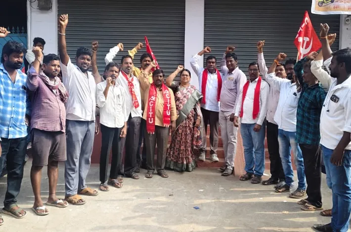 తొలిగించిన ఓట్లను పునరుద్ధరించాలి 