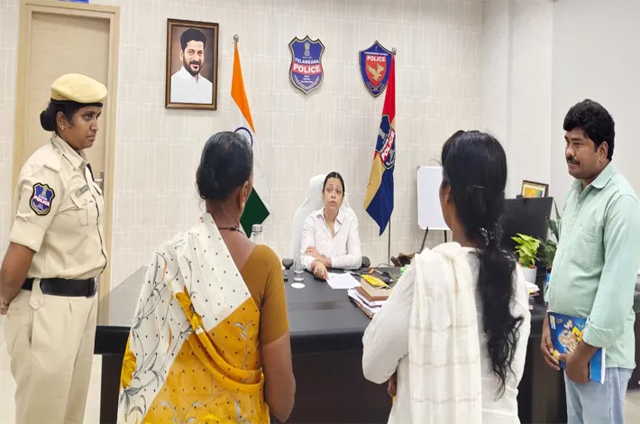 ఫిర్యాదులపై నిర్లక్ష్యం వద్దు