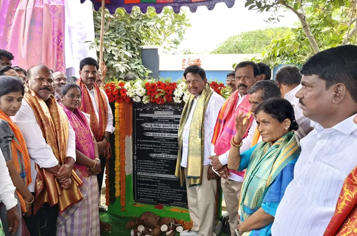 ప్రతి డివిజన్‌ సమగ్ర అభివృద్ధే లక్ష్యం