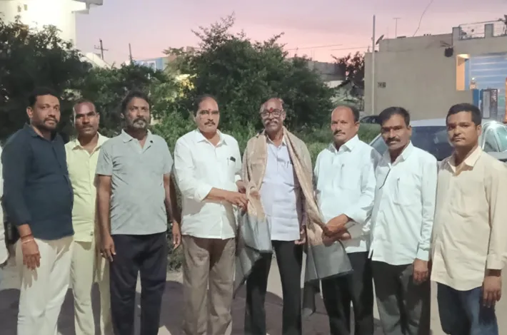 బీడీ కార్మికుల సమస్యల పరిష్కారంలో మరింత ముందుకు వెళ్ళండి