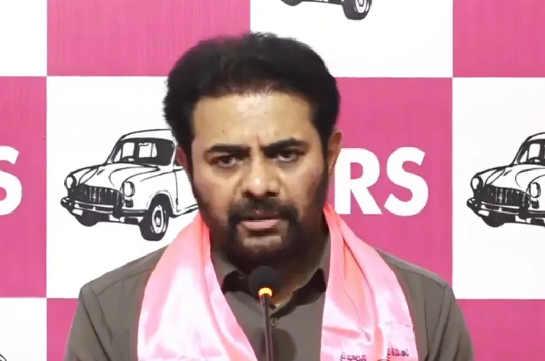 కొండా సారీపై.. కేటీఆర్‌ స్ట్రాంగ్‌ కౌంటర్‌!