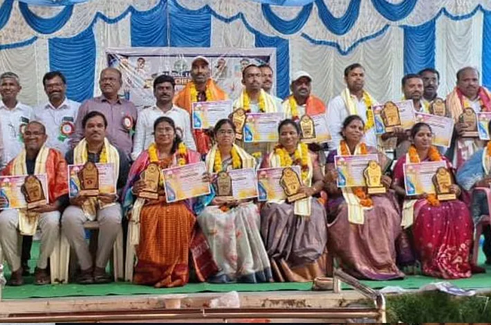 మండల స్థాయి ఉత్తమ ఉపాధ్యాయుల సన్మానం