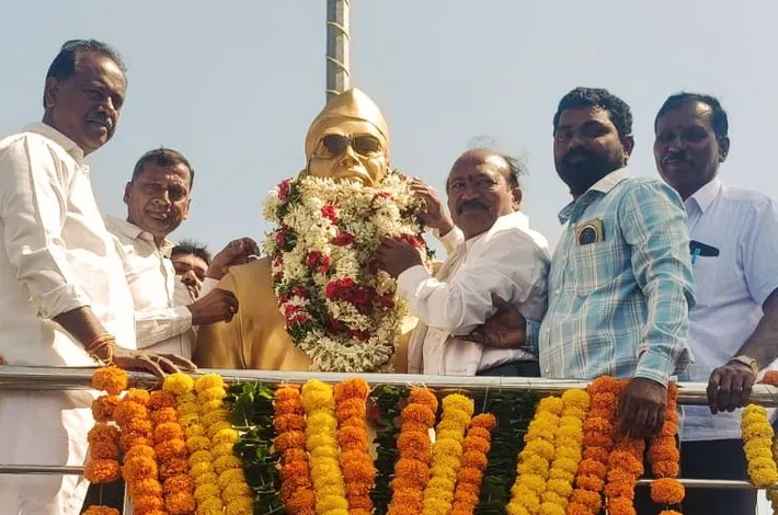 భూపాలపల్లిలో ఘనంగా కొండ లక్ష్మణ్ బాపూజీ జయంతి