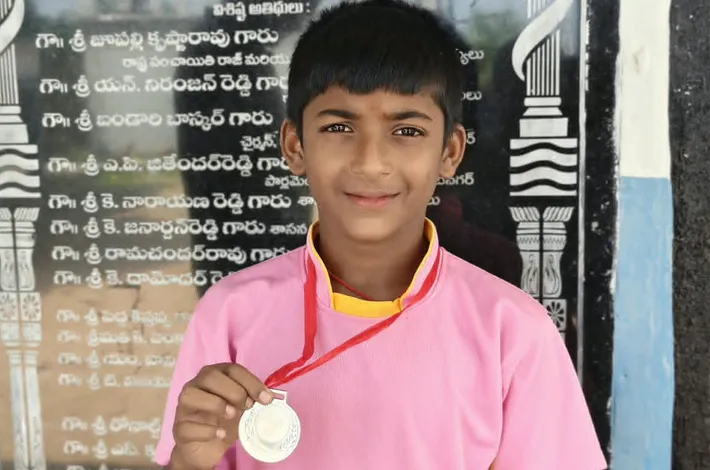 రాష్ట్రస్థాయి ఎస్జిఎఫ్ కుస్తీ పోటీల్లో మండల విద్యార్థి ప్రతిభ