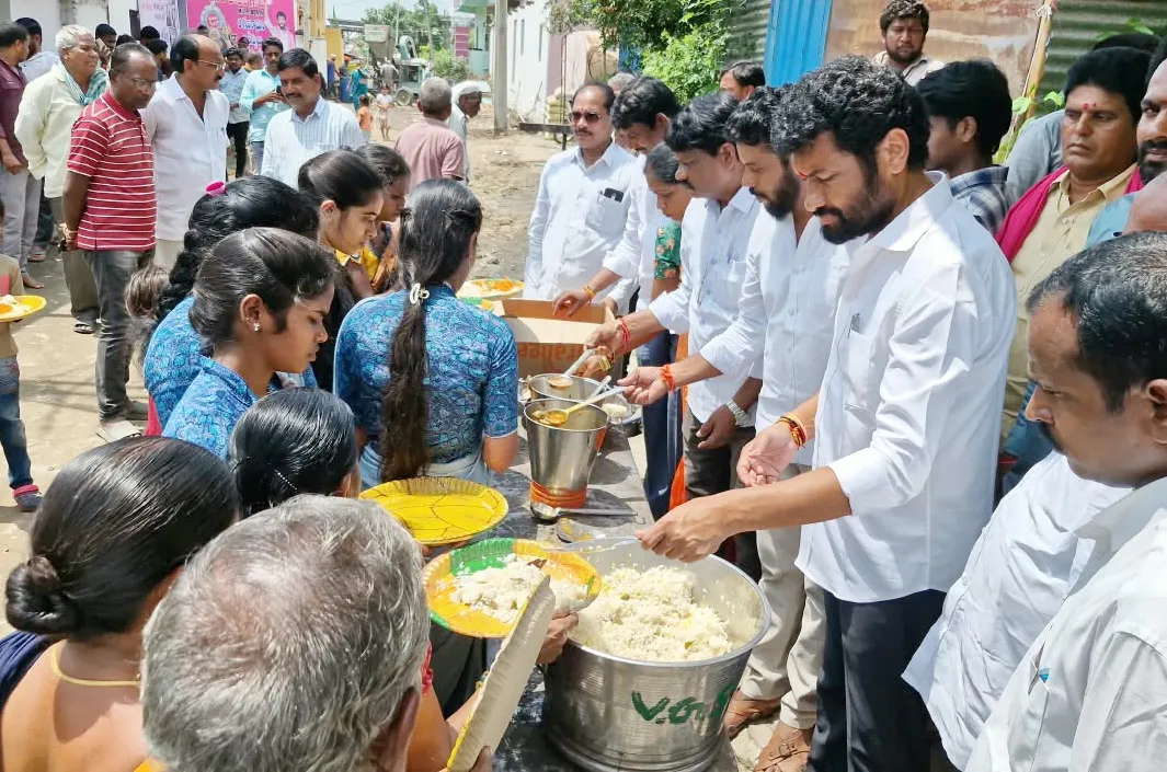 శాంతియుత వాతావరణంలో గణేష్ నిమజ్జన వేడుకలు జరుపుకోవాలి
