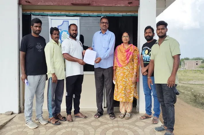 కాచాపూర్‌లో బెల్ట్‌ షాపులు తొలగించాలని ఫిర్యాదు