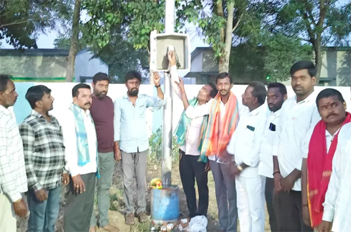 పార్టీలకు అతీతంగా ప్రజా ప్రభుత్వం పనిచేస్తుంది
