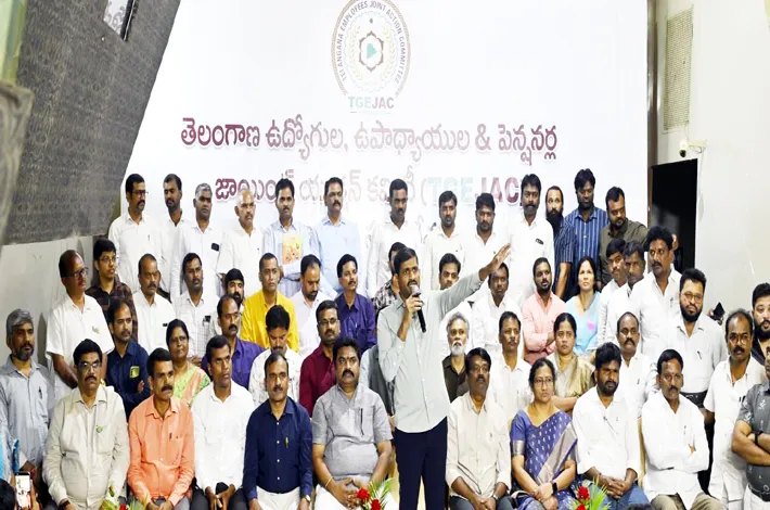 జూన్ 2 నాటికి పీఆర్సీని ప్రకటించాలి