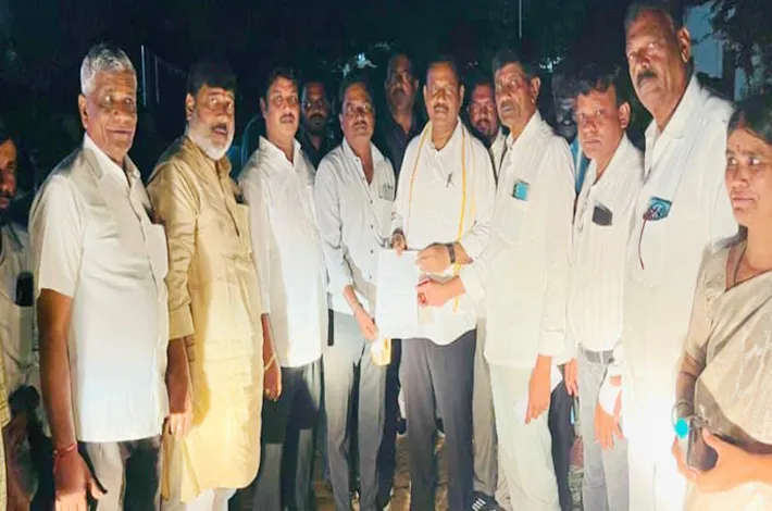 ఎస్సీ సెల్ నూతన అధ్యక్షులకు నియామక పత్రాలు