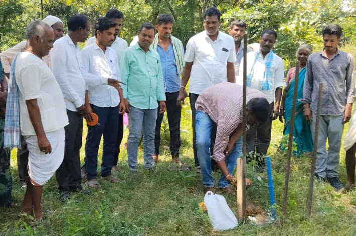 కడ్పల్ గ్రామంలో VB-GRAM-G పథకం కింద ఫారం పాండ్ పనులు