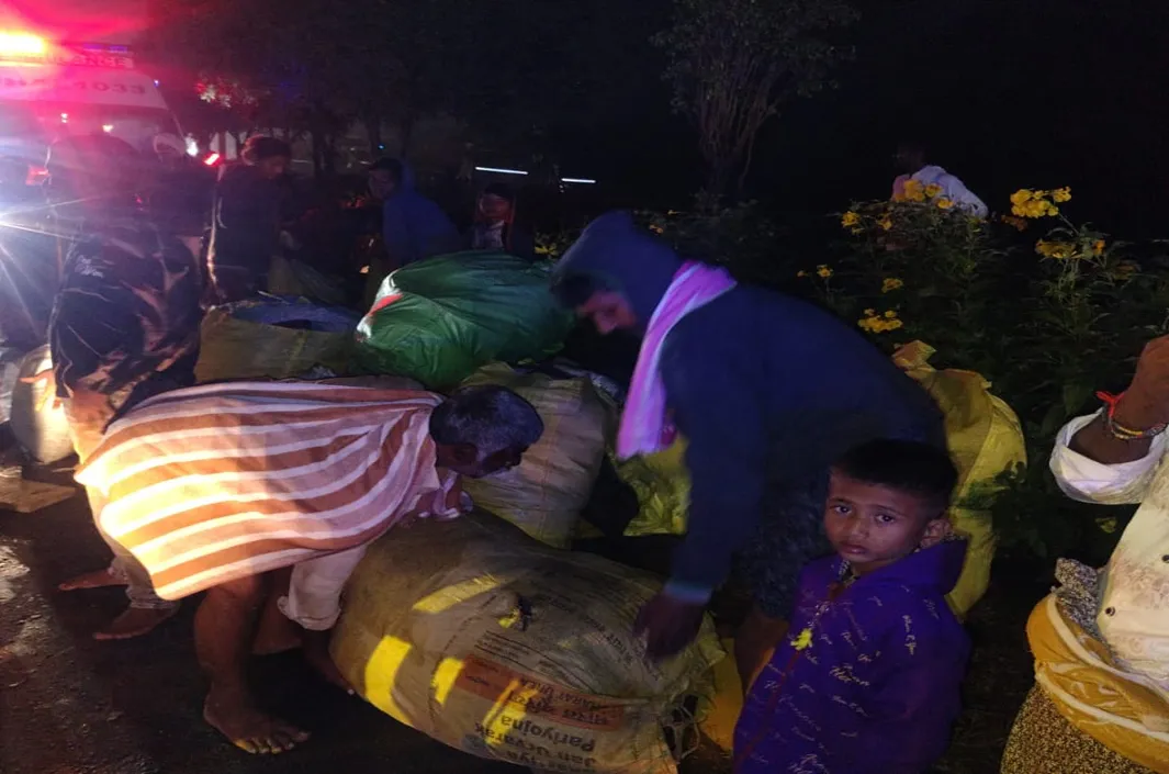 కంకోల్ టోల్‌ప్లాజా వద్ద బొలెరో బోల్తా