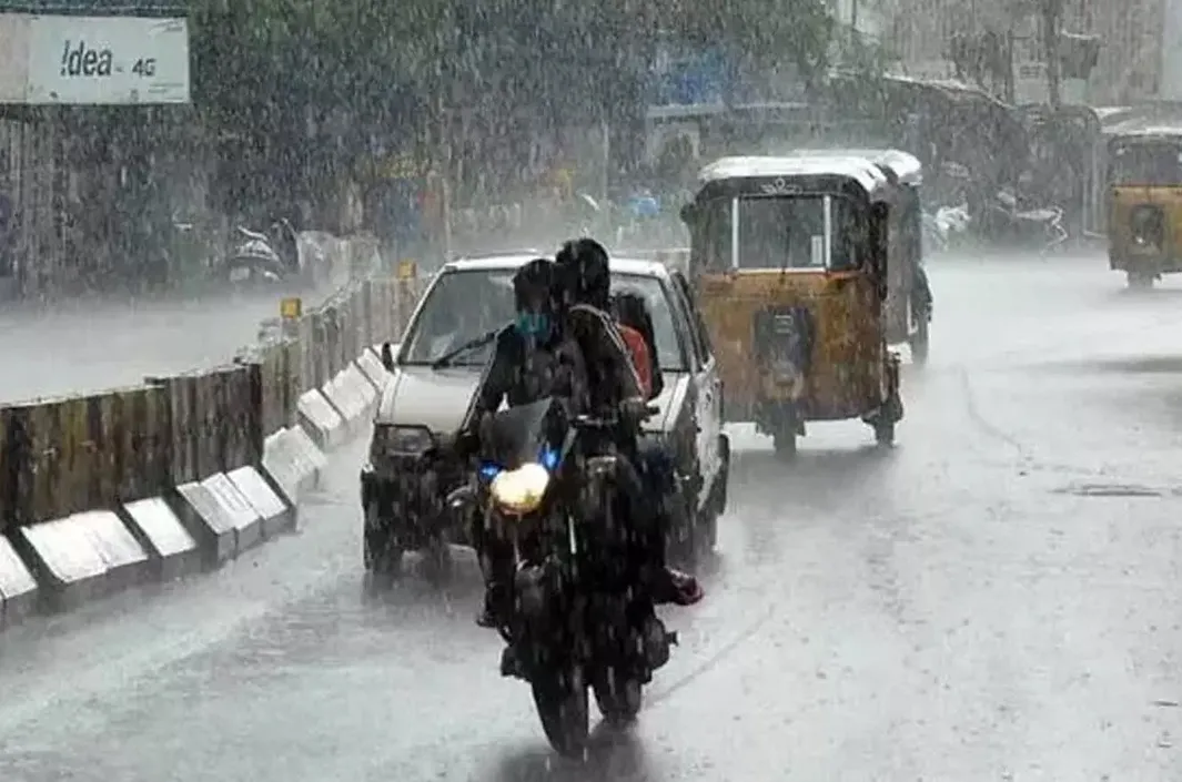 అల్పపీడనం ఎఫెక్ట్‌.. తెలంగాణలో భారీ వర్షాలు
