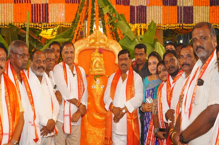 గణేష్ గడ్డ శ్రీ సిద్ధి వినాయక స్వామి పల్లకి సేవ, రథయాత్రలో పాల్గొన్న