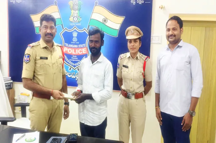 నేరాల నియంత్రణకు సీసీ కెమెరాలు దోహదం : సీఐ చెన్నూరి శ్రీనివాస్ 
