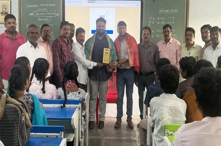 "ట్యూటరిక్స్"హైదరాబాద్ వారి ఆధ్వర్యంలో డిజిటల్ లెర్నింగ్