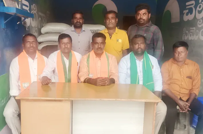 ధాన్యం కొనుగోలు కేంద్రాలను ప్రారంభించాలి