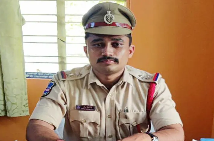 ప్లాట్ల విక్రయాల్లో మోసం.. కేసు నమోదు
