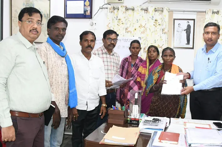 పదేళ్ల ఎదురుచూపుకు పరిష్కారం..