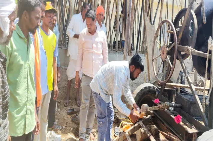 గోపాల్ పెట్ లో మహిళా సమైక్య భవన నిర్మాణ పనులను ప్రారంభం